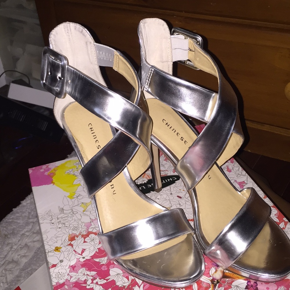 Chinese laundry Sliver strappy sandals